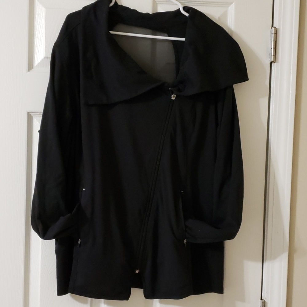 Livi Active Asymmetrical Jacket